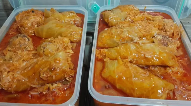 Itt a tökéletes, elronthatatlan töltött káposzta receptje: így rontják el a legtöbben