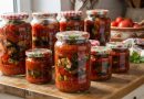 Padlizsán és paprika paradicsomlében télire (Vinete și ardei în suc de roșii)